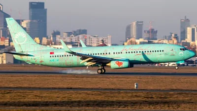 SunExpress TC-SOZ Boeing 737-8HX