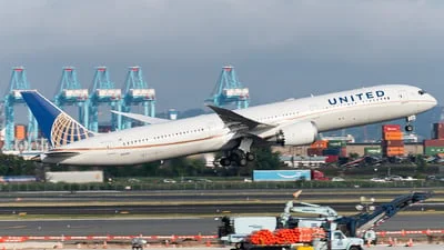United Airlines N16008 Boeing 787-10 Dreamliner