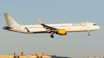 Vueling EC-NLY Airbus A321-211