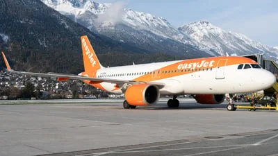 easyJet G-UZHH Airbus A320-251N