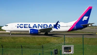 Icelandair TF-ICI Boeing 737-8 MAX