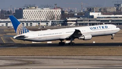 United Airlines N76054 Boeing 767-424(ER)
