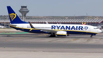 Ryanair EI-DWP Boeing 737-8AS