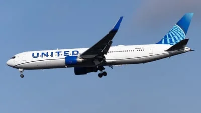 United Airlines N654UA Boeing 767-322(ER)