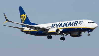 Ryanair EI-DWE Boeing 737-8AS