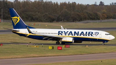 Ryanair EI-EMA Boeing 737-8AS